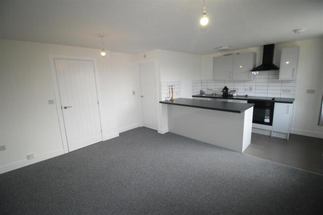 Lounge/Kitchen