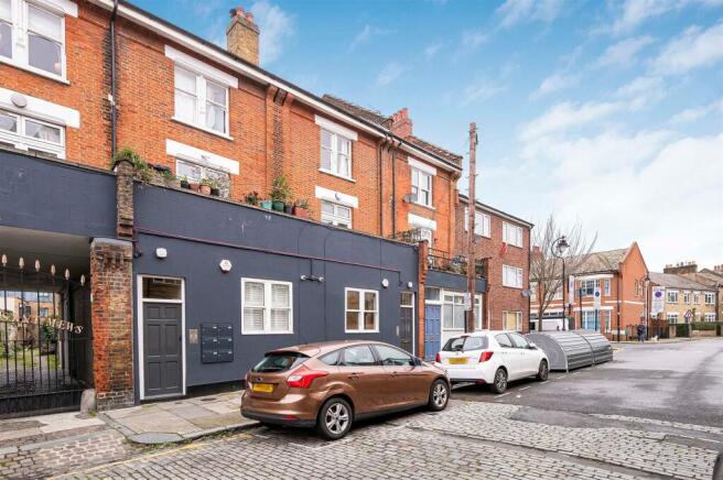 Davies_Davies_5A_Mount_Pleasant_Cres_13.JPG