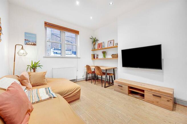Davies_Davies_5A_Mount_Pleasant_Cres_07.JPG