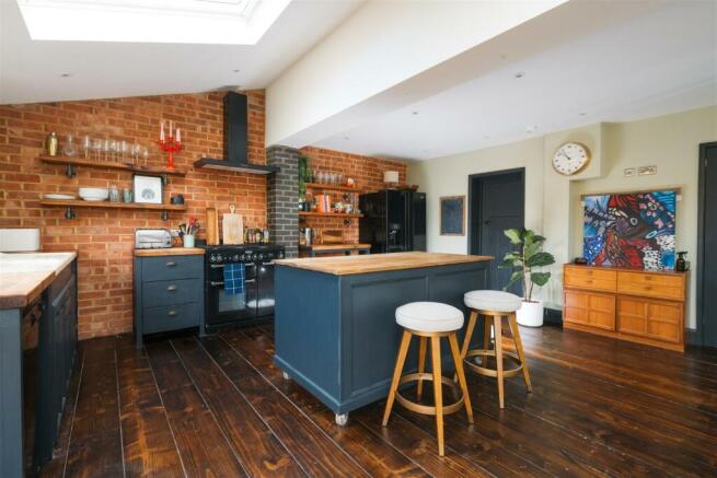 48 Brampton Park Rd, Hitchin-21.jpg