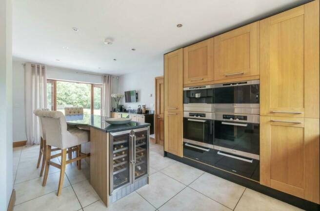 Kitchen / breakfast room