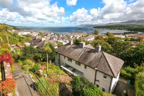 Upper Garth Road, Bangor, Gwynedd, LL57