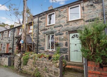 High Street, Rhiwlas, Gwynedd, LL57