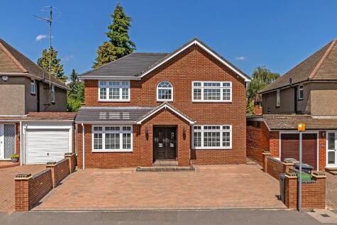 Bushmead Road, Bushmead, Luton, Bedfordshire, LU2 7EU