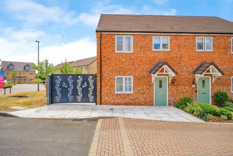 Tusroke Road, Limbury Mead, Luton, Bedfordshire, LU3 2FD