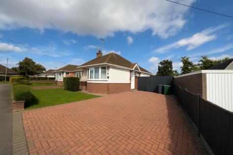 Laburnum Grove, Warden Hills, Luton, Bedfordshire, LU3 2DW