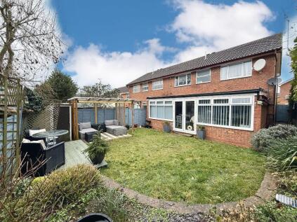 Cicero Drive, Barton Hills, Luton, Bedfordshire, LU3 4DA