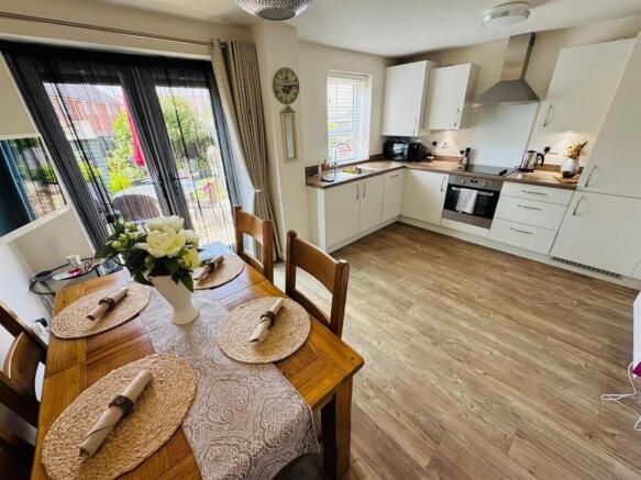 DINING KITCHEN