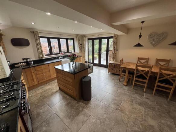 DINING KITCHEN