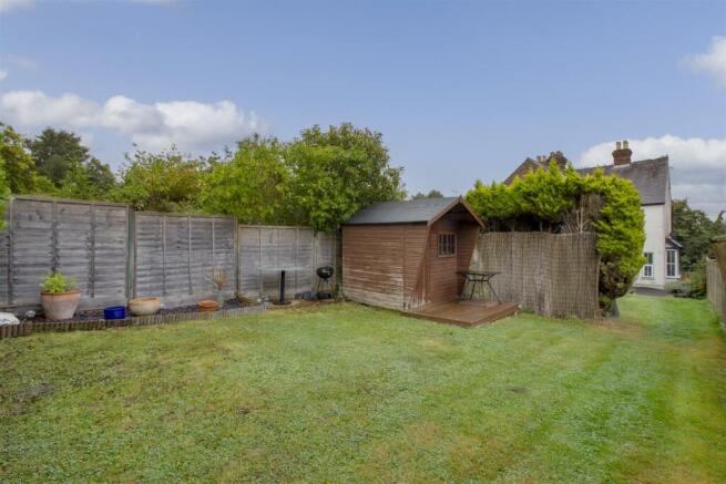 65a Amersham Road, HP13 5AA-9.jpg