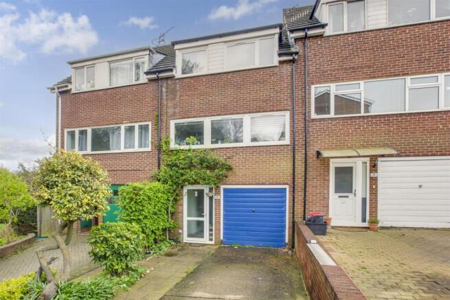 3 Malmerswell Road, HP13 6PD-16.jpg