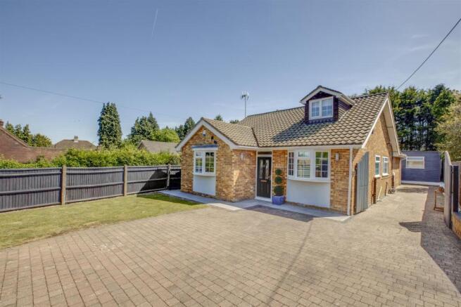Windrush, Highfield Avenue, HP12 4ET-17.jpg