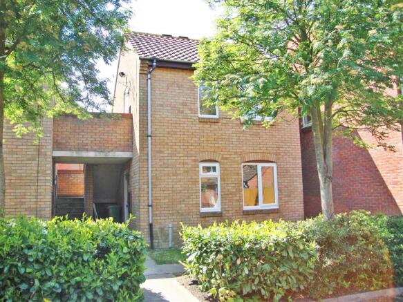 13 Langstone Court.jpg