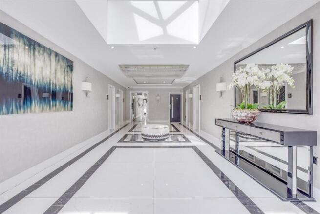 Apt 4 Wellington Court, 66 Penn Road, HP9 2LS-6.jp