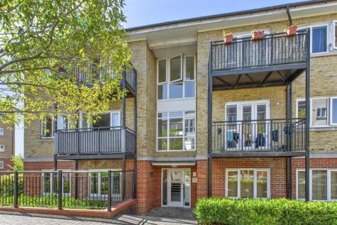 Ives House, High Wycombe (walk Of Train Station)