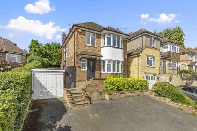 1 Shelley Road, HP11 2UP (LOW RES)-14.jpg