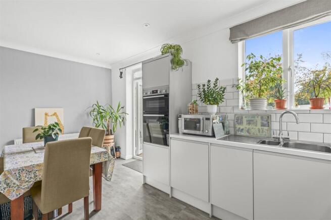 51 Geralds Road, HP13 6BN-6.jpg