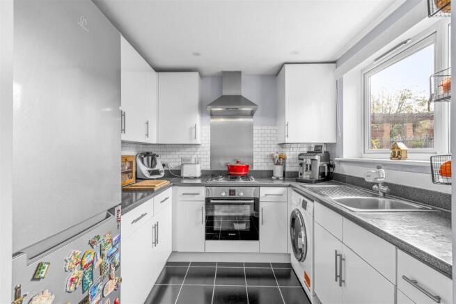 141 St. Hughs Ave, HP13 7UA-7.jpg