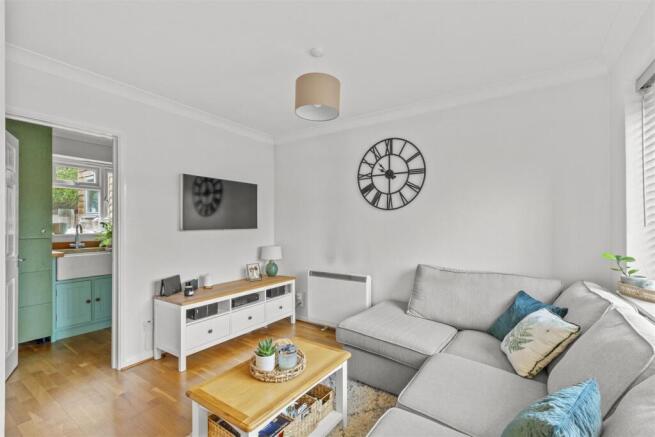 16 Old Coach Drive, HP11 1AS-5.jpg