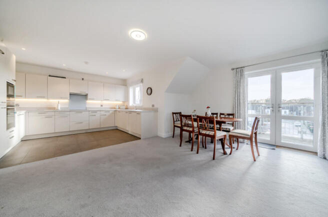 1382716-2-691b286...