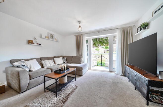1303785-7-683d9bd...