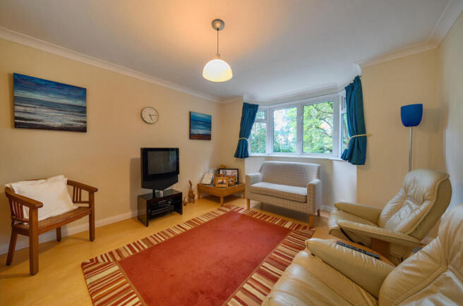 1335795-7-689386a...