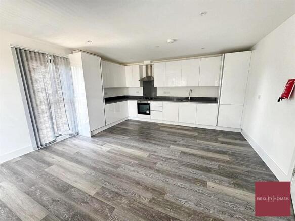 WhatsApp Image 20250925 at 112908 AM 4.jpg