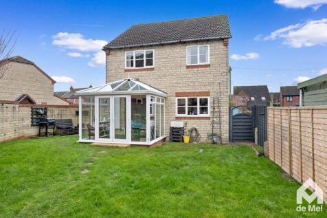 Minster Close, Bishops Cleeve