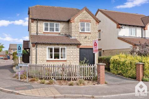 Minster Close, Bishops Cleeve, Cheltenham, GL52