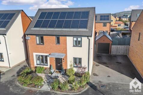 Citrine Place, Bishops Cleeve, Cheltenham, Gl52