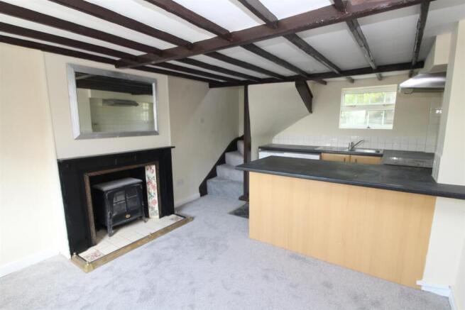 Lounge & Kitchen.JPG