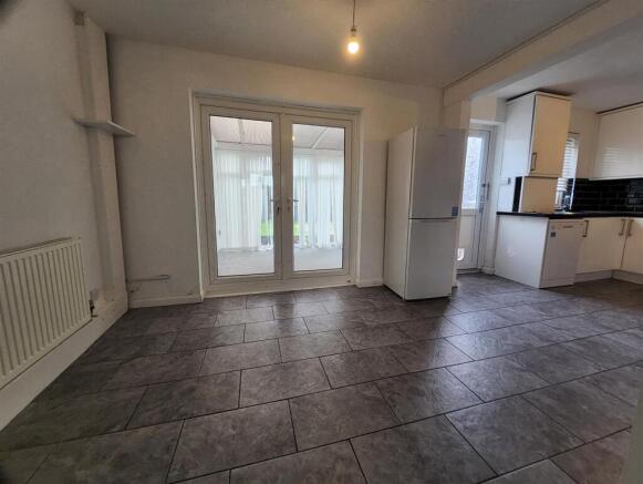 Dining Area.jpg
