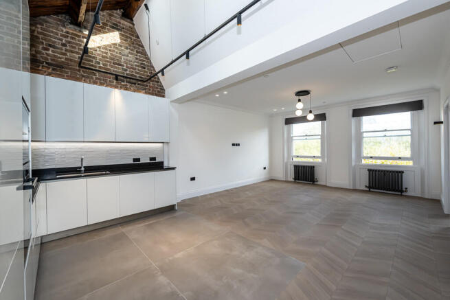 Queens Gate 5 57-...