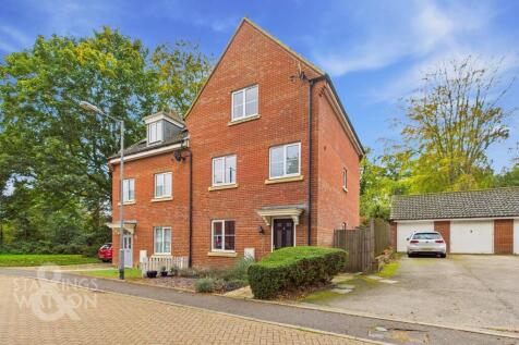 Kevill Davis Drive, Little Plumstead, Norwich