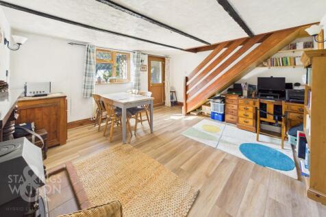 Squires Road, Halvergate, Norwich