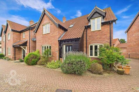 Honeysuckle Way, Attleborough