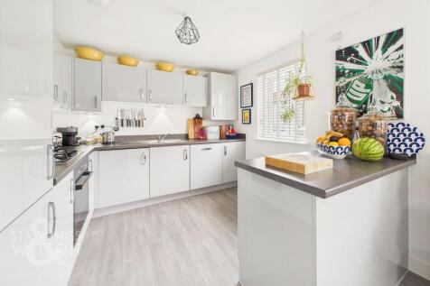 Peacock Way, Attleborough