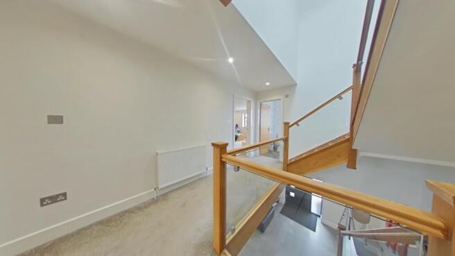 FIRST FLOOR LANDING 