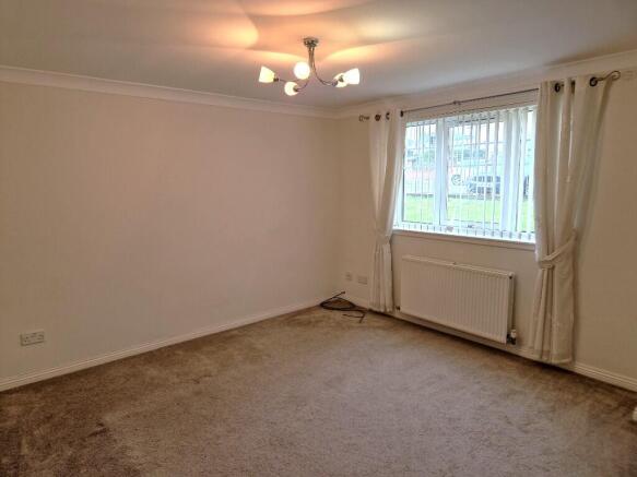 Lounge 4.2m x 3.8m 