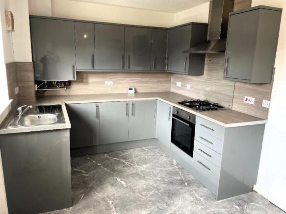 Kitchen 4.9m x 2.8m