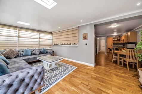 Mill Gardens, London, SE26