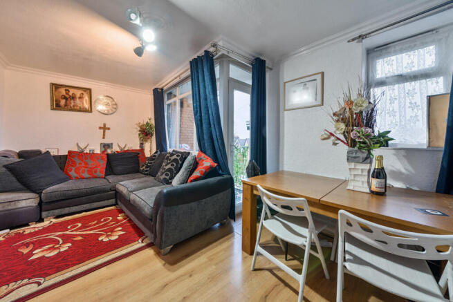 1395478-7-69690e7...