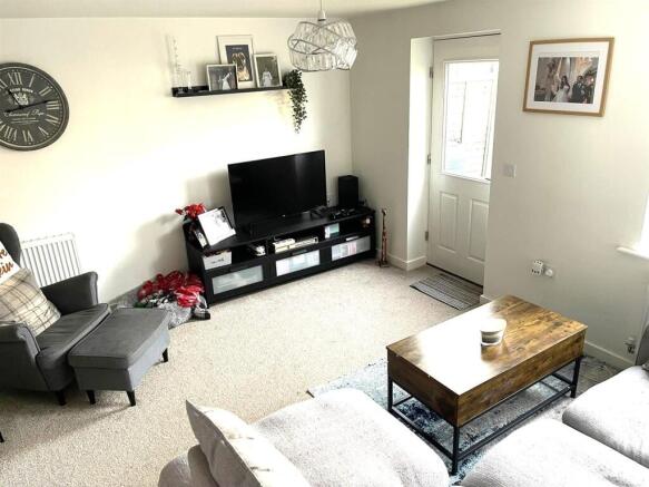 30 kings grove lounge.jpg