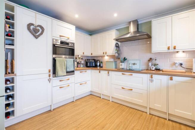 Kitchen(2).jpg
