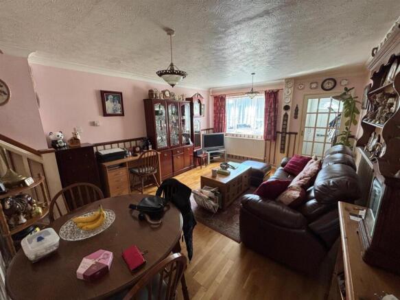 Greenwich_LivingRoom2.jpg