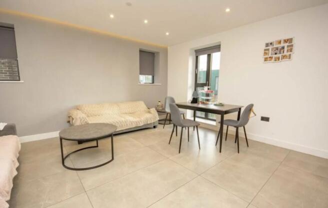 Screenshot_5-11-2025_94126_www.zoopla.co.uk