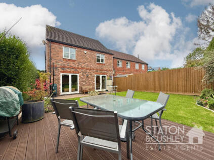 Meadow Croft Gardens, Hucknall, NG15