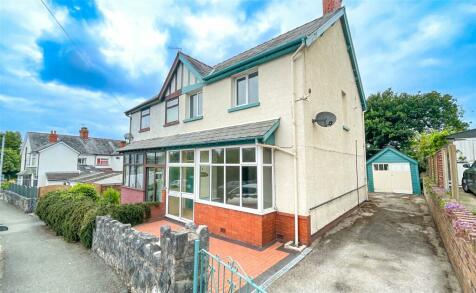 Colwyn Bay - 3 bedroom semi-detached house for sale