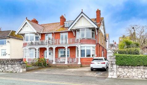 Rhos Promenade, Rhos on Sea, Colwyn Bay, Conwy, LL28