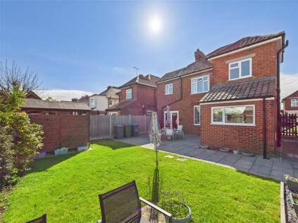 Cowley Road, Felixstowe, Suffolk, IP11